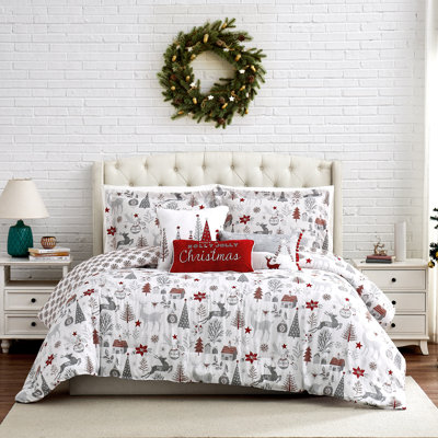 Southshore Fine Linens Holly Jolly Lane Quilt Set
